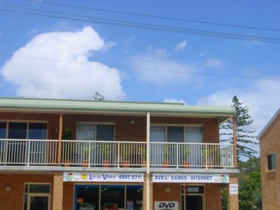 Great Unit Walk to Shops Picture Great Unit Walk to Shops Picture