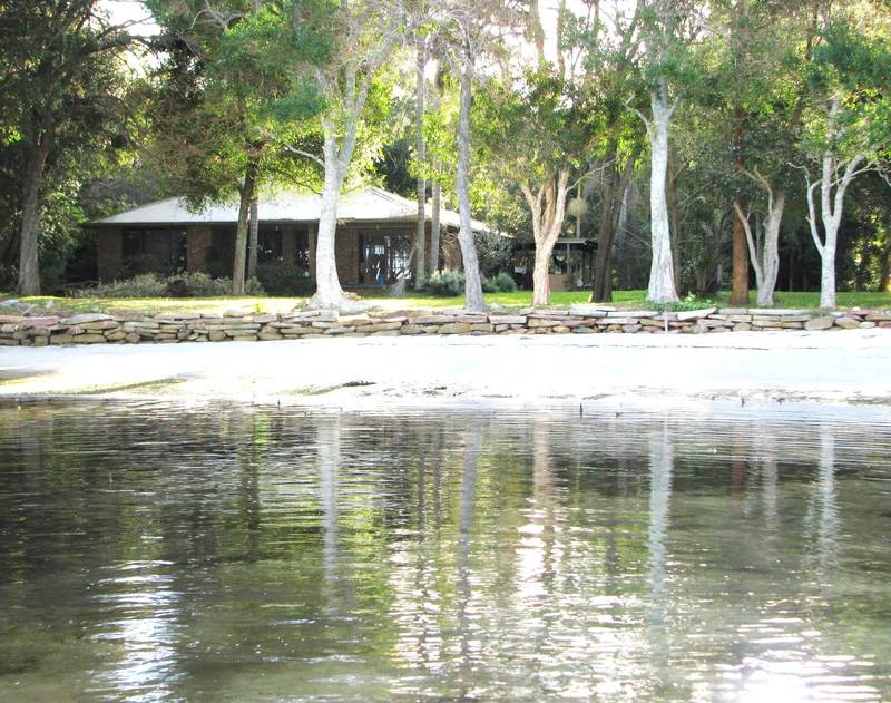 2.5 ACRES
WATERFRONT TO PORT STEPHENS Picture 2