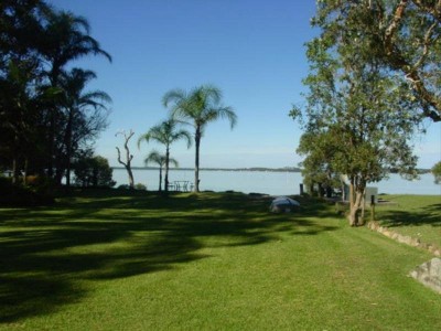 ABSOLUTE WATERFRONT HOME Picture