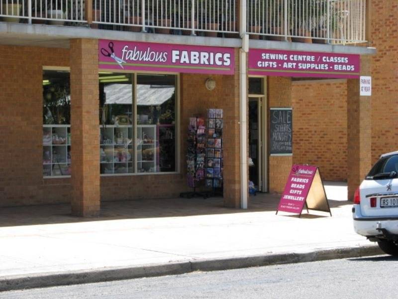 COMMERCIAL OPPORTUNITY...GOOD RETURNS Picture 3