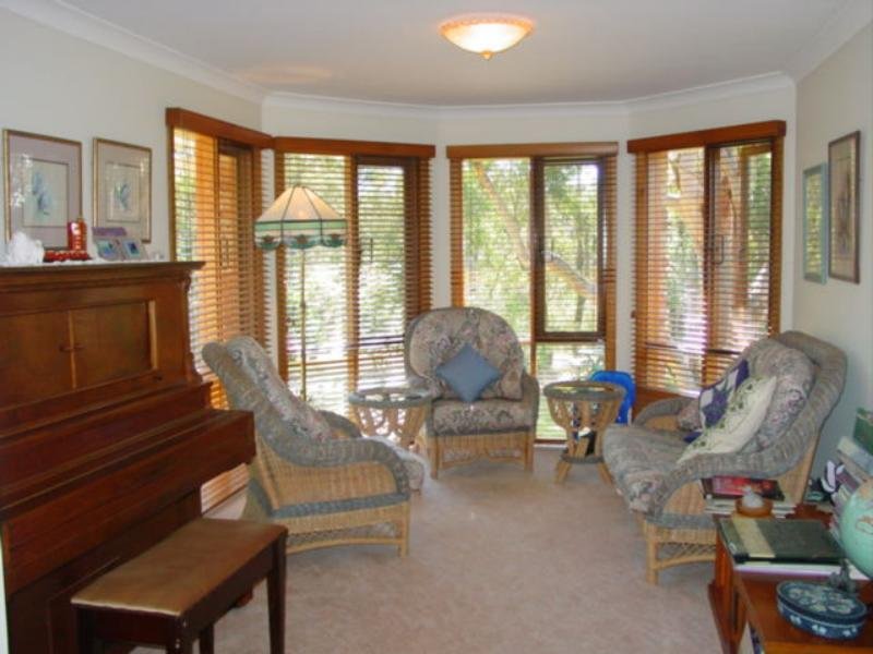 EXQUISITE RESIDENCE ON 4909 SQ. M. Picture 3