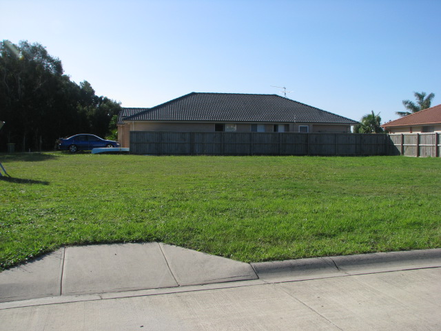 HEAVILY REDUCED PRICE FOR QUICK SALE Picture 1