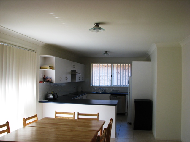 BIG TORRENS TITLE TOWNHOUSE - ALL OFFERS CONSIDERED Picture 2