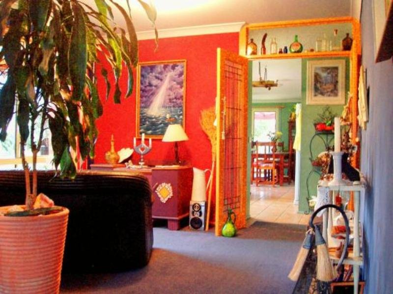 TEA GARDENS -
COMFORTABLE HOME Picture 3