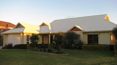 PRESTIGIOUS ADDRESS...MINUTES TO WATERFRONT Picture PRESTIGIOUS ADDRESS...MINUTES TO WATERFRONT Picture