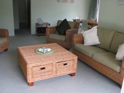 FULLY FURNISHED CLOSE TO JIMMY'S BEACH Picture