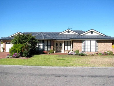 Quiet Location, Large Private Yard Picture