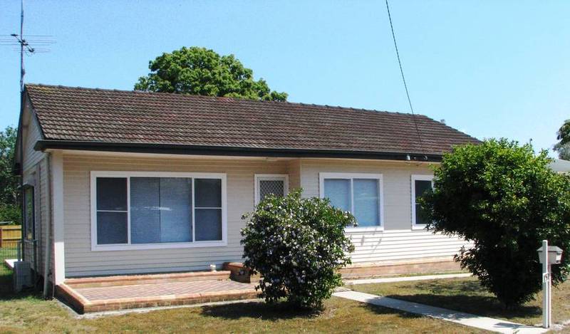 HOLIDAY COTTAGE Picture 1