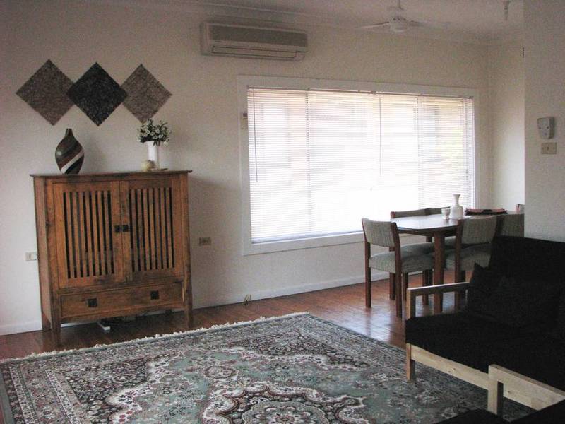 HOLIDAY COTTAGE Picture 2