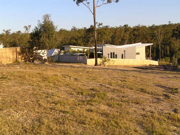 Ever dreamt of owning a block of land with room for a family home and a backyard? Picture 1