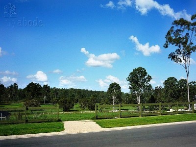 SPRING MOUNTAIN ACREAGE BACKING RESERVE - WHAT A COMBINATION !! Picture