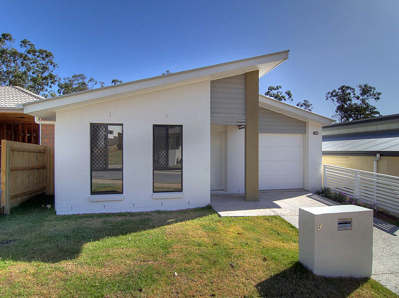 SELLER WANTS SOLD BEFORE CHRISTMAS - Picture 1