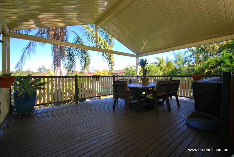 UNDER CONTRACT BY JAMES BELL OF BRAD BELL PROPERTY CONSULTANTS! Picture 2