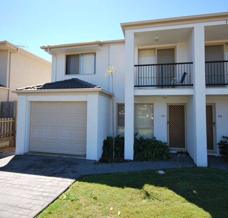 UNDER CONTRACT BY ERIN FISHER OF BRAD BELL REAL ESTATE! Picture 1