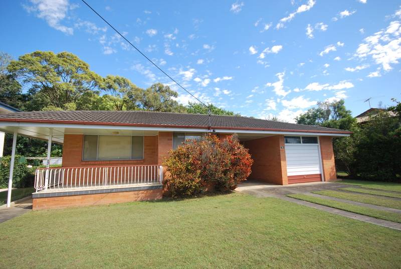 SOLD BEFORE AUCTION DAY BY JAMES BELL OF BRAD BELL PROPERTY CONSULTANTS! Picture 1