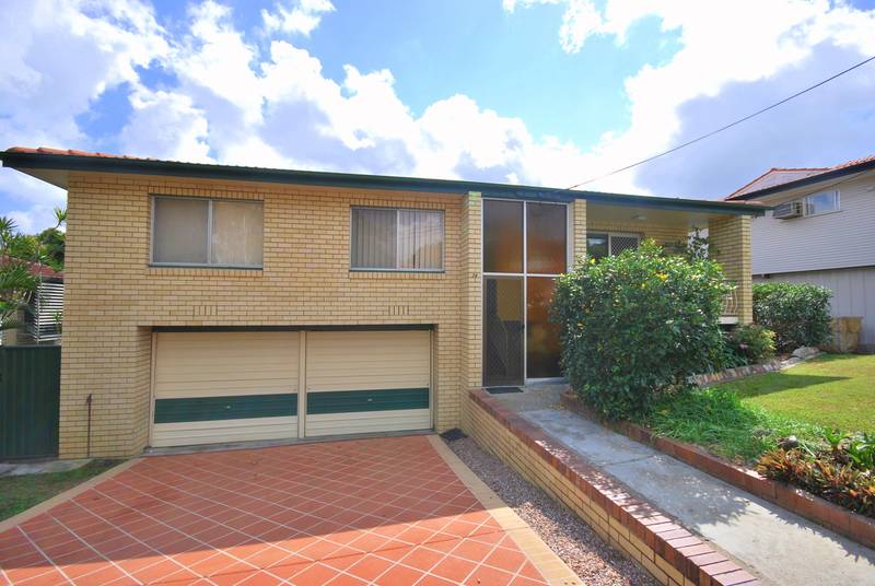 OWNERS KEEN TO MOVE CLOSER TO WORK AND LOOKING FOR A QUICK SALE!!! Picture 1