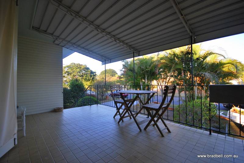 PERFECT FIRST HOME OR INVESTMENT! Picture 2