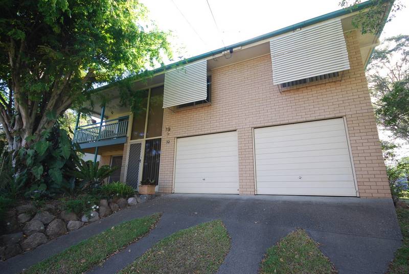 LARGE FAMILY HOME - EXCEPTIONAL VALUE! Picture 1