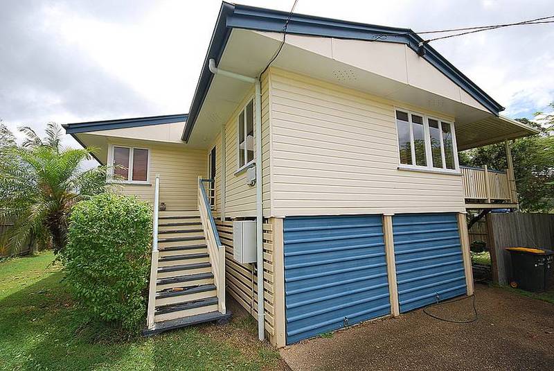 Relax on this deck for christmas... Picture 1