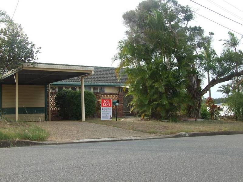 IMPRESSIVE PERFECTLY POSITIONED RESIDENCE! Picture 1