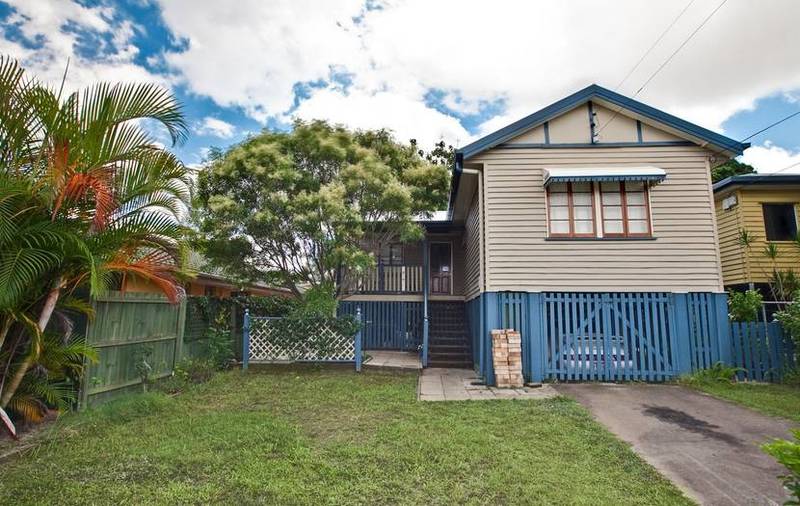 Old world charm with the modern touches.. Click The Online Tour Button to view video (below left) Picture 1