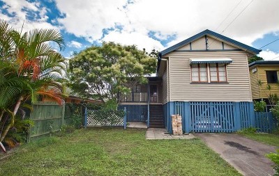 Old world charm with the modern touches.. Click The Online Tour Button to view video (below left) Picture