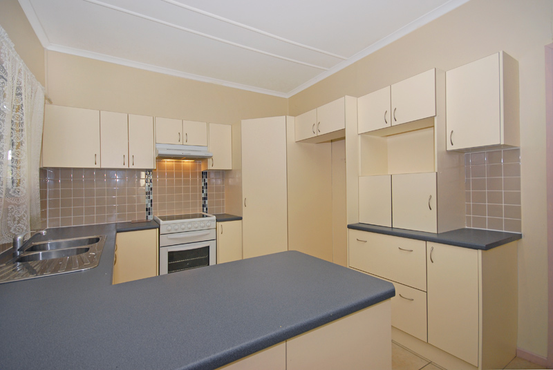 Sensational opportunity - Bald Hills central - Price Guide - low $300's Picture 3