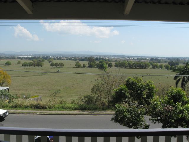 Bald Hills - Magnificent Views, Walk to Train! Picture