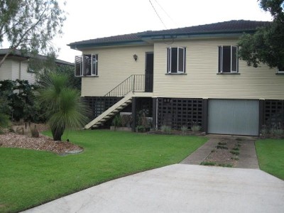 Beautifully renovated post war Queenslander in central location of Bald Hills Picture Beautifully renovated post war Queenslander in central location of Bald Hills Picture