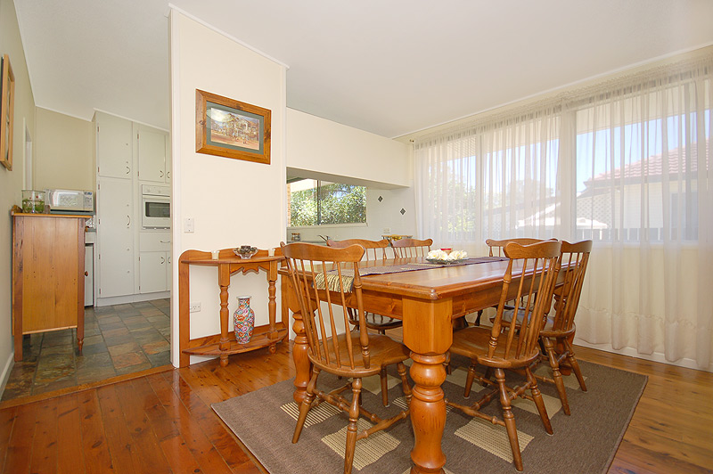 Escape and Enjoy - Idyllic Bald Hills Riverfront Location Picture 3