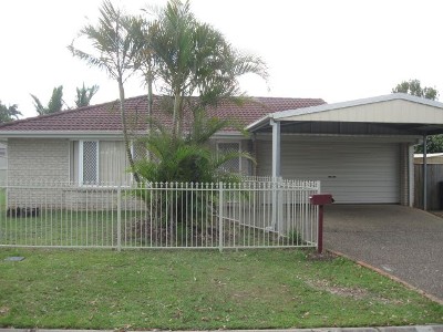 Canterbury Estate Family Home - A must see Picture