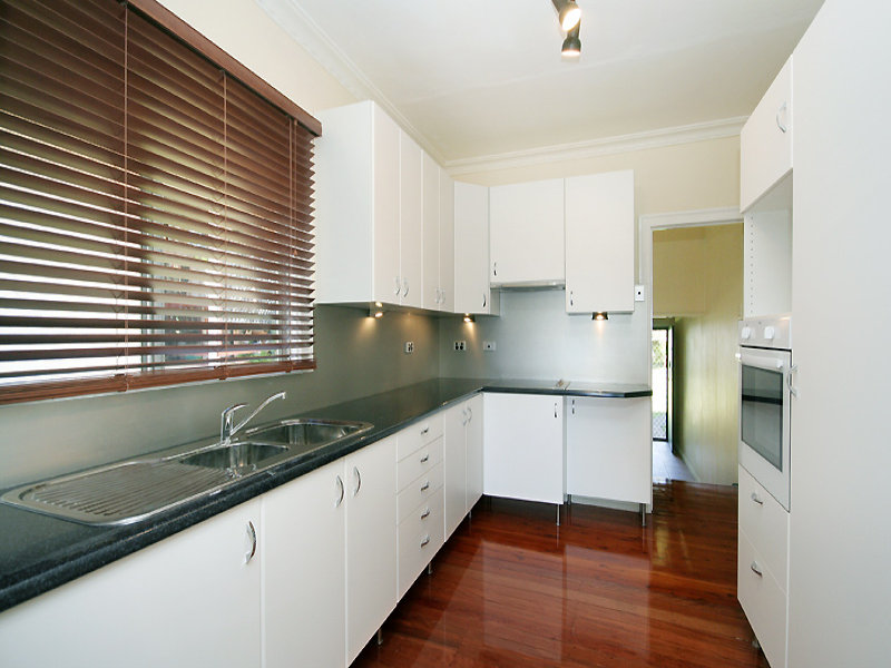 Stunning interior - unbelievable value - ready to sell this weekend!! Picture 3