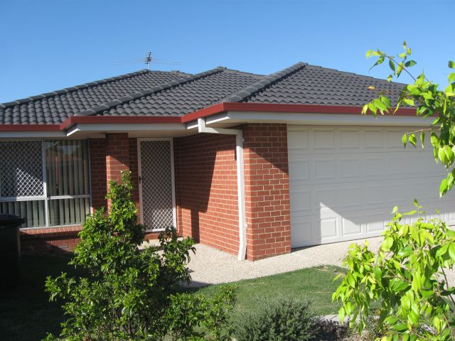 Immaculately presented home - As New - Cul de sac Position! Picture 1