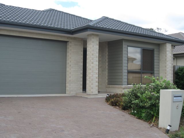 Start the new year in style in this beautiful family home. Picture 1