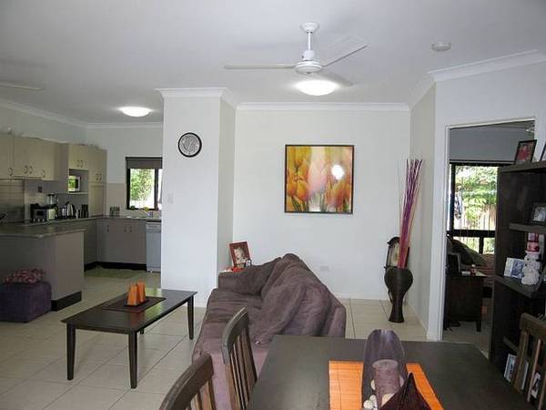LOVELY ATHERTON UNIT IN NEW COMPLEX - 3172: Picture 3