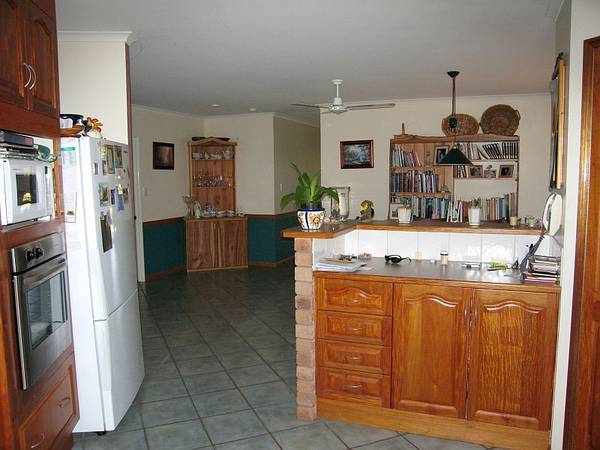 FOUR BEDROOM HOME - 3182: Picture 2