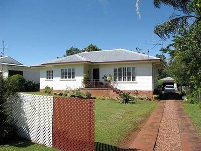 FAMILY HOME IN ATHERTON - 3201: Picture FAMILY HOME IN ATHERTON - 3201: Picture