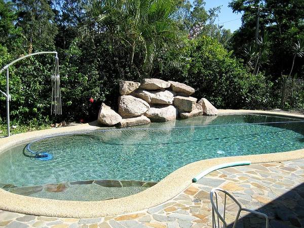 ATHERTON FAMILY HOME WITH POOL - 3196: Picture 1