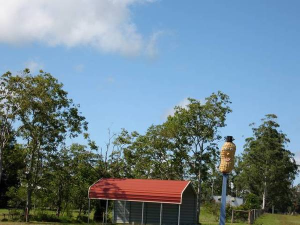 LONG ESTABLISHED TABLELAND BUSINESS Picture 3