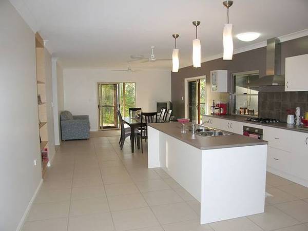 BEAUTIFULLY PRESENTED HOME IN TOLGA - 3219: Picture 2