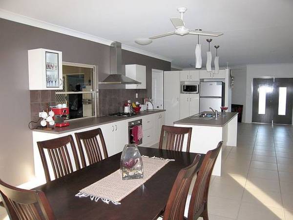 BEAUTIFULLY PRESENTED HOME IN TOLGA - 3219: Picture 1