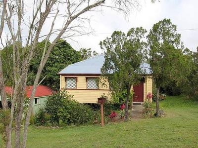 QUEENSLANDER IN HERBERTON - 3218: Picture