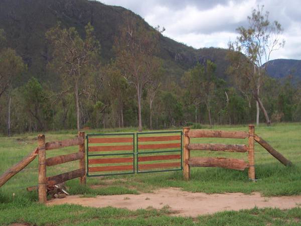 OAKY CREEK FARMS a2810 Picture 3