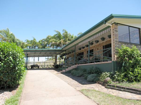 VIEWS FROM ATHERTON CLAYBRICK HOME-ha3087 Picture 1