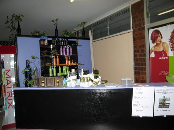 HAIR SALON- b3033: Picture 2