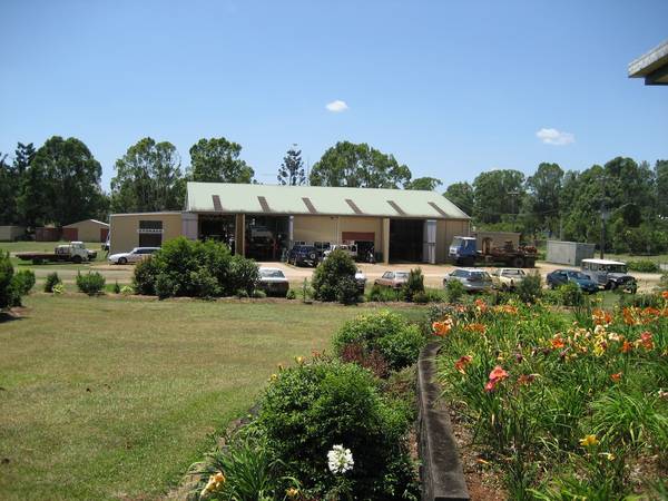 INVESTMENT - UNIQUE LIFESTYLE ACREAGE & INCOME - C3088 Picture 1