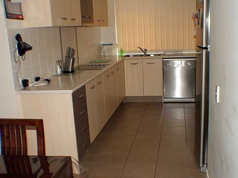 CRASHED
CONTRACT -
IMMACULATE
DUPLEX - MUST SELL THIS WEEKEND Picture 3