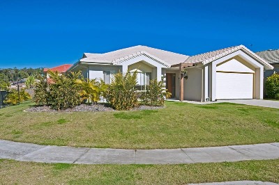 COOMERA SPRINGS - STUNNING NEW LISTING - OPEN HOME SAT/SUN 11:00 - 11:45AM Picture