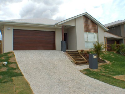 Simply Fabulous! Open Sat Only 12:30 - 1pm Picture