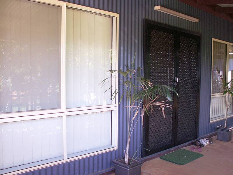 PRICED TO SELL Picture 2